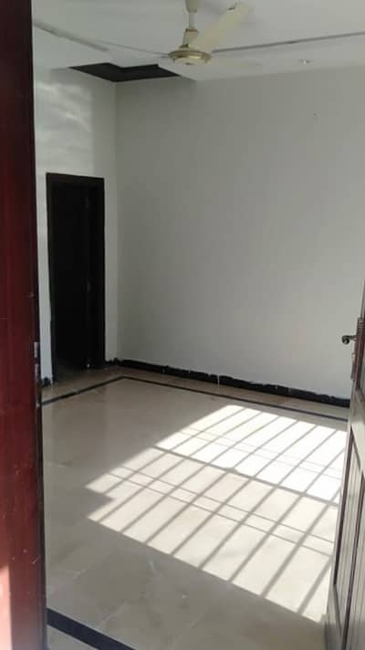 6 marla ground portion for rent in media town