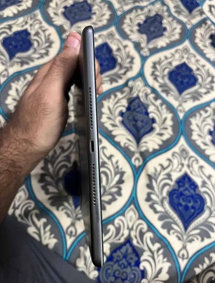 iPad 9th generation 4