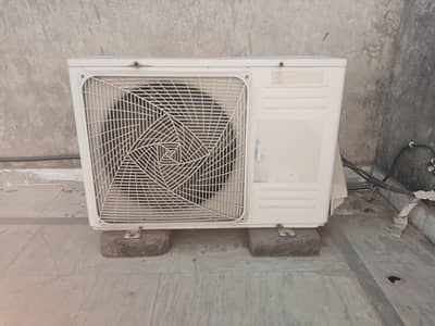 Haier 1 Ton DC Inverter