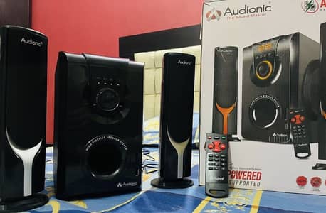 Audionic speakers in good condition