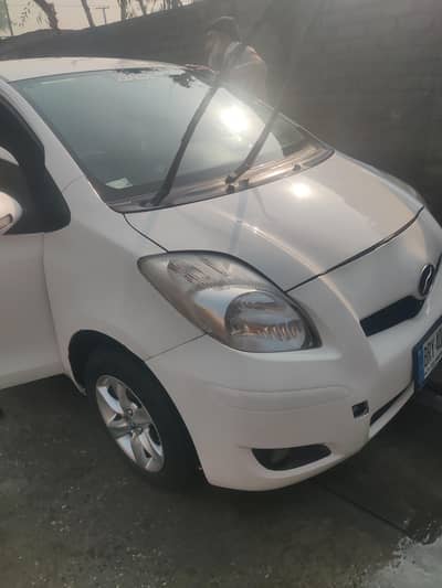 Vitz 2010/013 1000cc