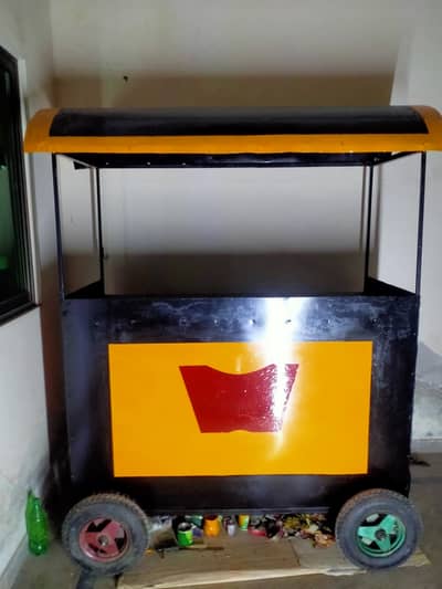 New fast food counter. 4 wheels installed you can move easily.