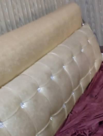 6seaters sofa set 1.5 year used 9/10 condition