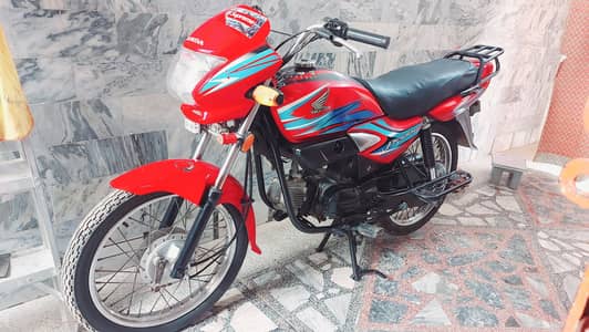 Honda pridor 2017 model hai saaf halat me hai sargodha ka number ha