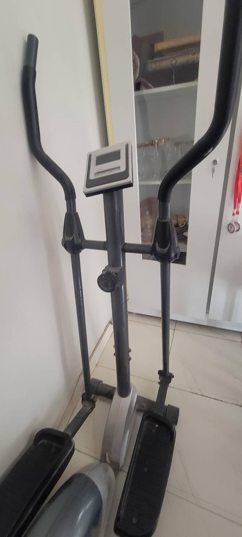 Elliptical machine 0