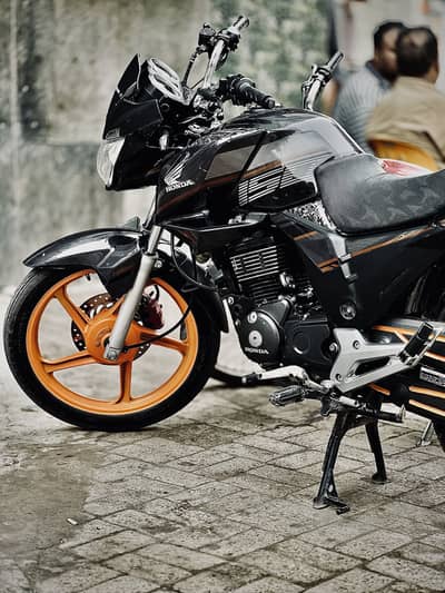 Honda CB 150