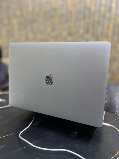 MACBOOK PRO 2019 16 inch 16/512