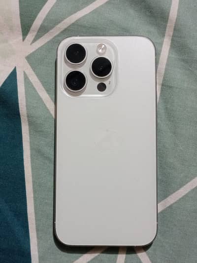 iphone 15 pro White Titanium 256 GB Non PTA JV