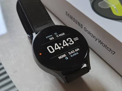 Samsung Galaxy Watch 7 (Brand New Condition)