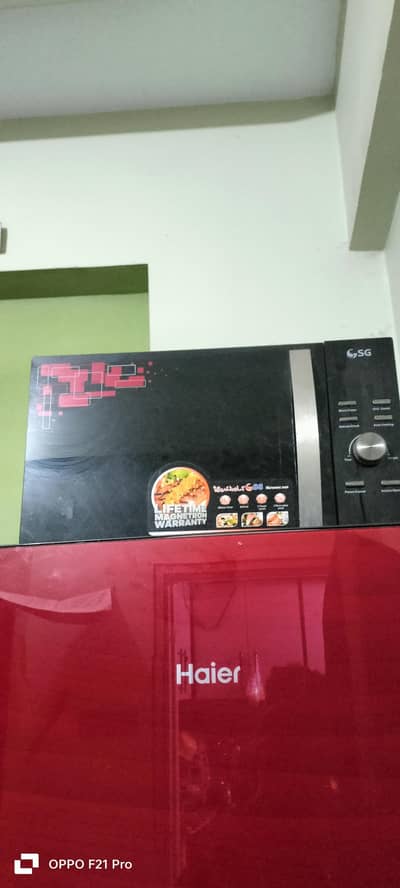 microwave oven