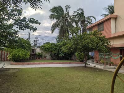 2000yds ~ Bungalow for Sale - Block F, North Nazimabad, Karach