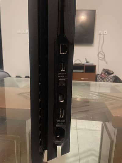 PS4 PRO 1TB WITH 2 CONTROLLERS