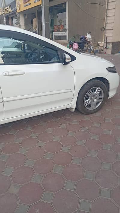 18 model Honda city for sale in park view City Lahore