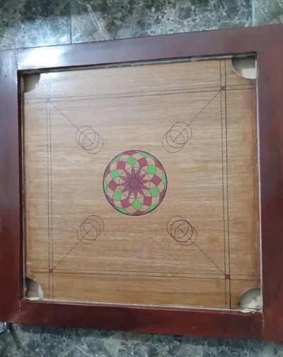 carrom board