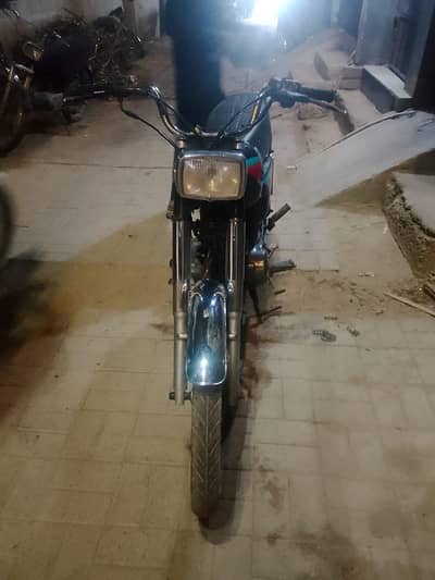 2004 model Karachi number  rate 90k