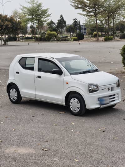White Suzuki Alto 2021 (1st Owner) - Genuine Body