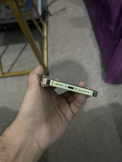 12pm Factory unlock 94% health