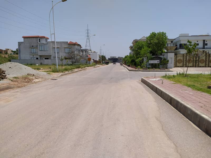 35 Marla Dead End Corner, Level, Solid and Extra Land Plot 5