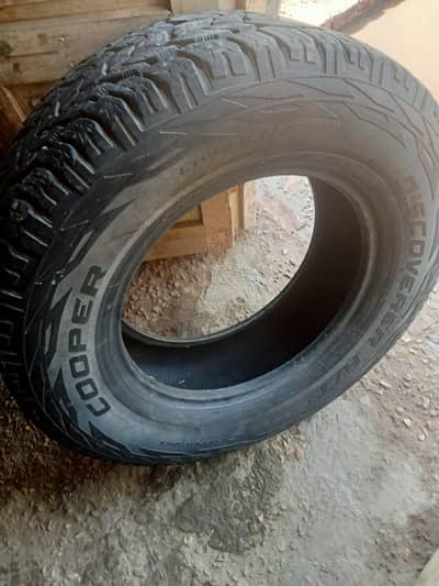 Toyota Land Cursir V8 Used Tyre 4 tyres