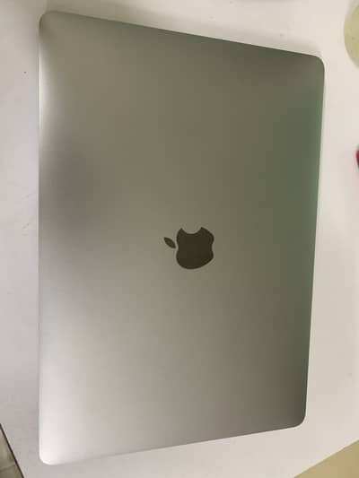 Apple Macbook pro 2019 i5 8gb 128gb