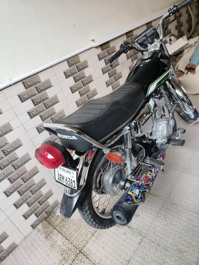 Honda cg 125 self start  showroom condition  10/10