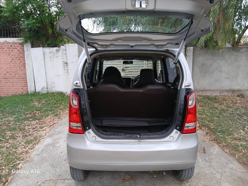 Wagnor AGS 2022 model  Automatic  BUMPER TO BUMPER IN ORGNAL PAINT GA 1