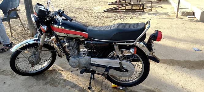 Honda CG 125 Lahore number