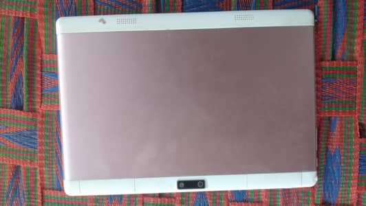 mediatech Ka tablet hai Canada se aya hai 128GB hai