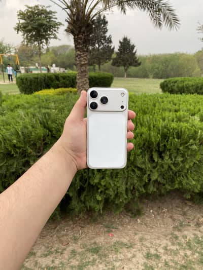 iphone xr converted 17pro Non PTA (F. U)