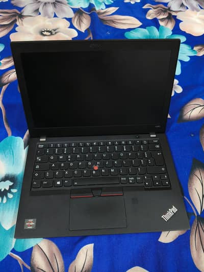 Lenovo A285 Ryzen 5 pro