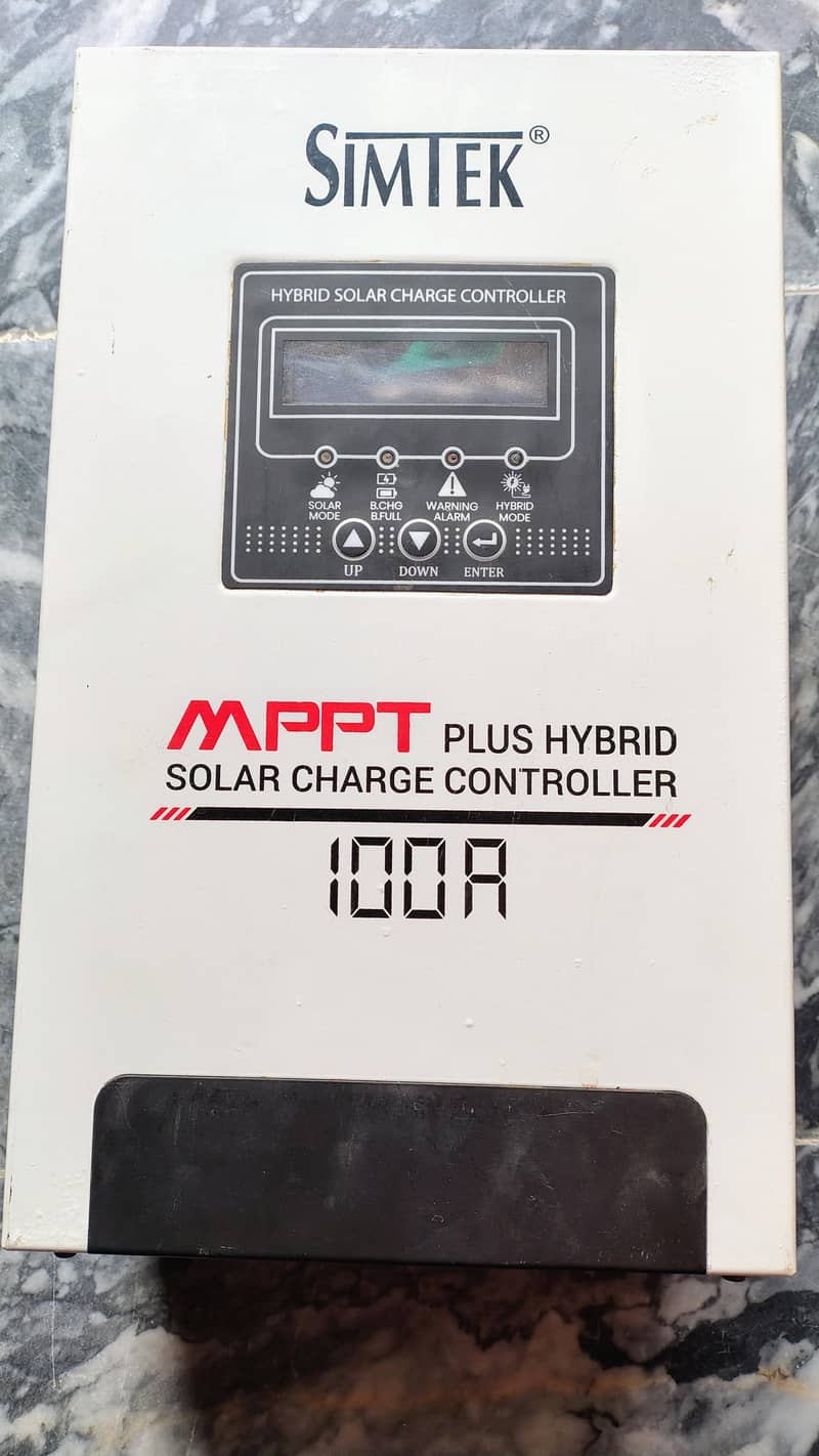Simtek 100A Mppt solar controller 1