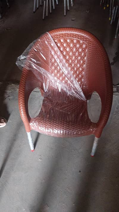 best plastic chairs and table