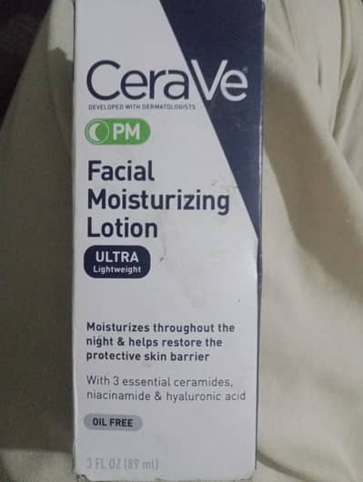 CERA VE Facial moisturizer lotion ultra light wait