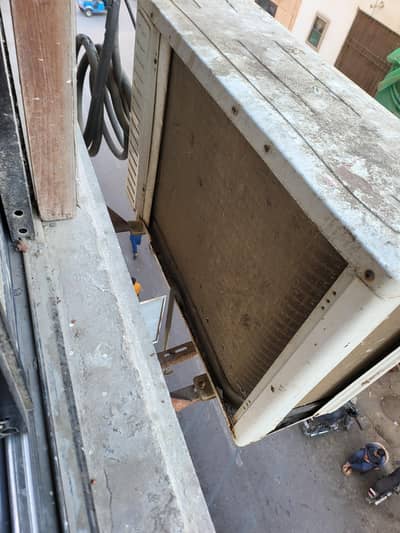 haier ac 1 ton one TCL  ac 1.5