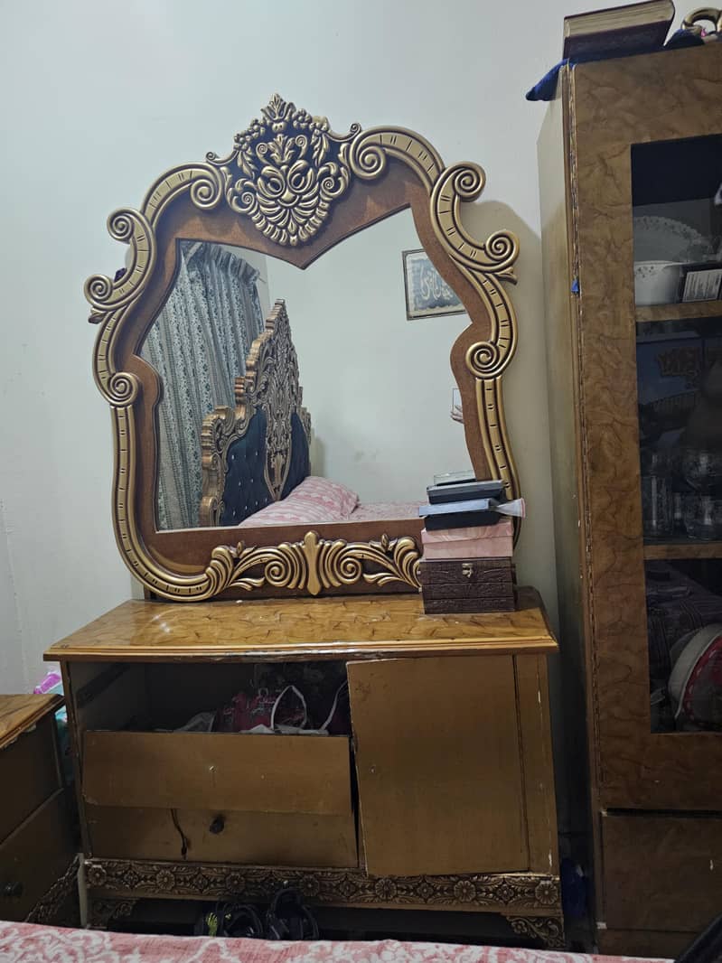 dressing table 1