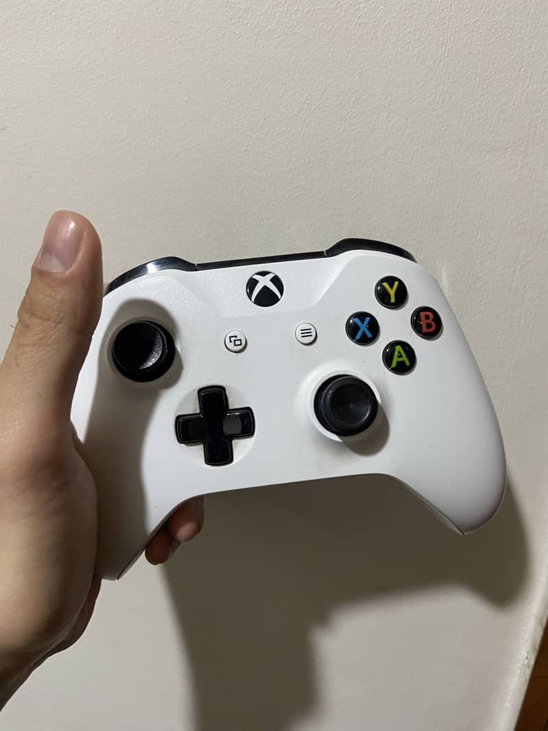Xbox one s controller 0