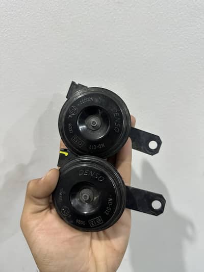 Original Toyota Genuine horn pair  Denso (Japanese)