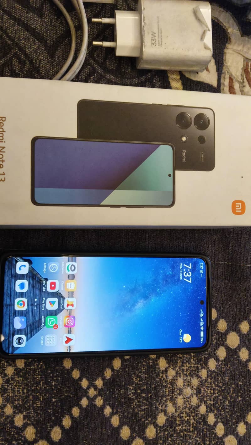 Redmi Note 13 open box 1