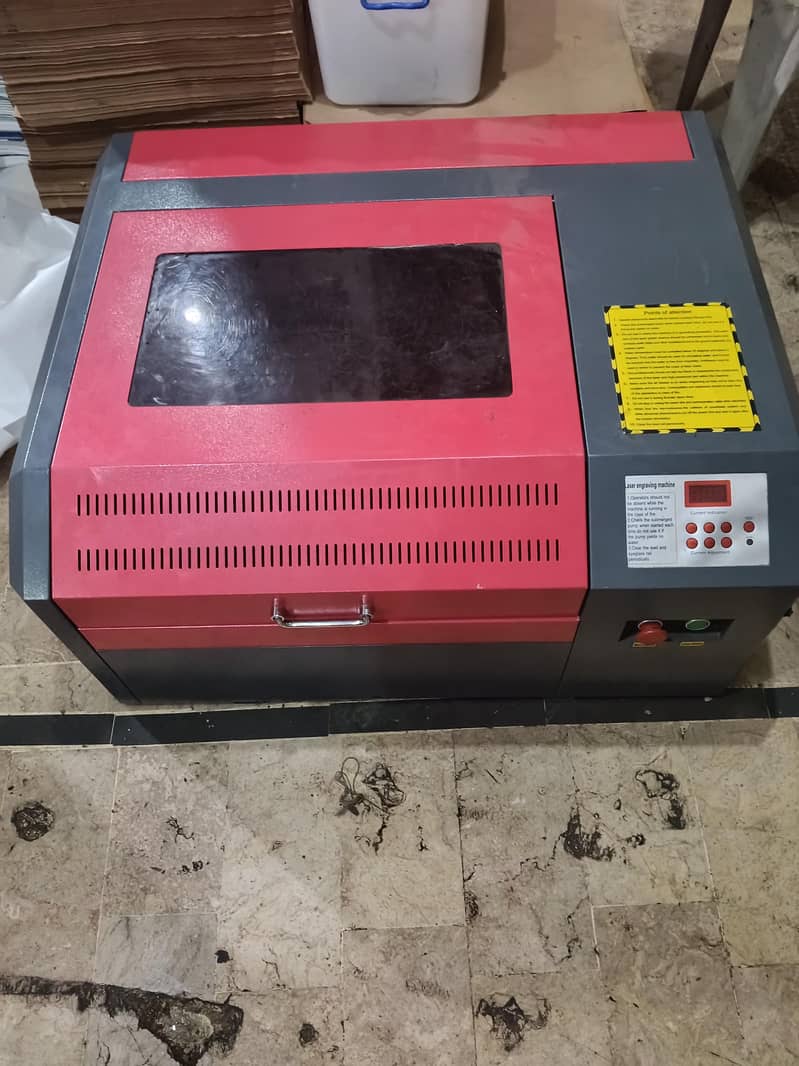 Laser Engraving Machine (CO2) – Excellent Condition 8
