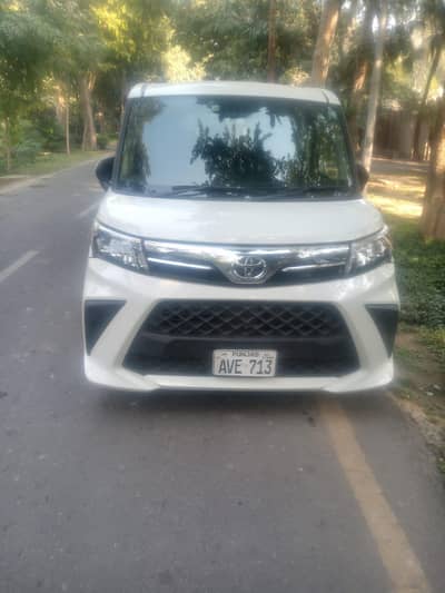 Toyota Roomy 1000cc Automatic