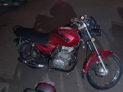 Ravi piggieo 125 model  2014