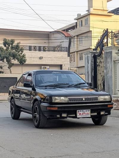 Toyota Corolla 1990