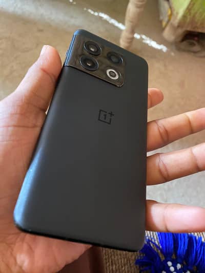 one plus 10 pro  256gb  PTA approved hai