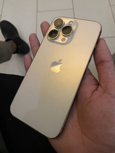 Iphone 13 pro (gold edition) 10/10 new phone