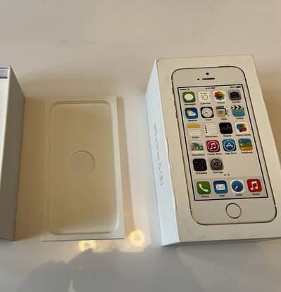 I phone 5S for sale my WhatsApp number 03 45 70 84 434