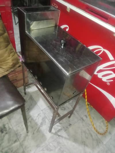 4 liter deep fryer   GAS WALLA