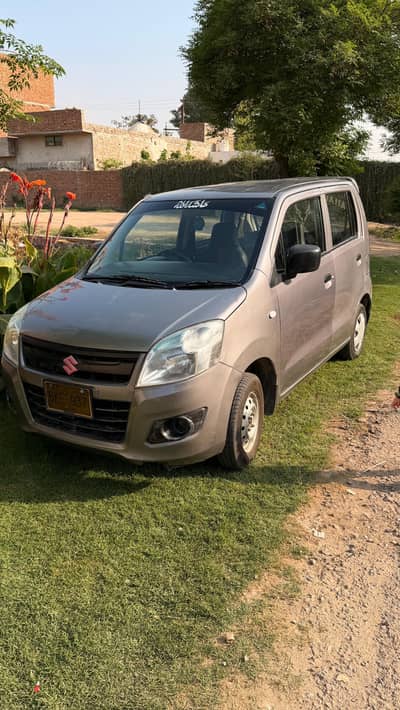 SUZUKI WAGON R (2017) Karachi Number (Used) Home Used