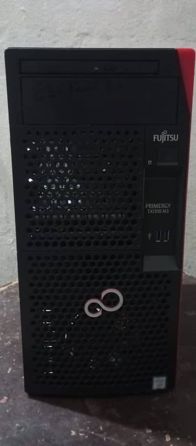 Fajitsu TX 1310 M3 (i7 6th Generation) / E3 1225 V6 / 8GB Ram / 250 G