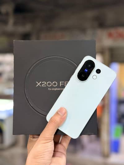 Vivo X200 FE 12/256
