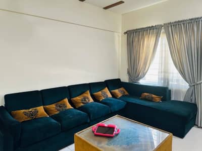 Selling sofa set 7 seater